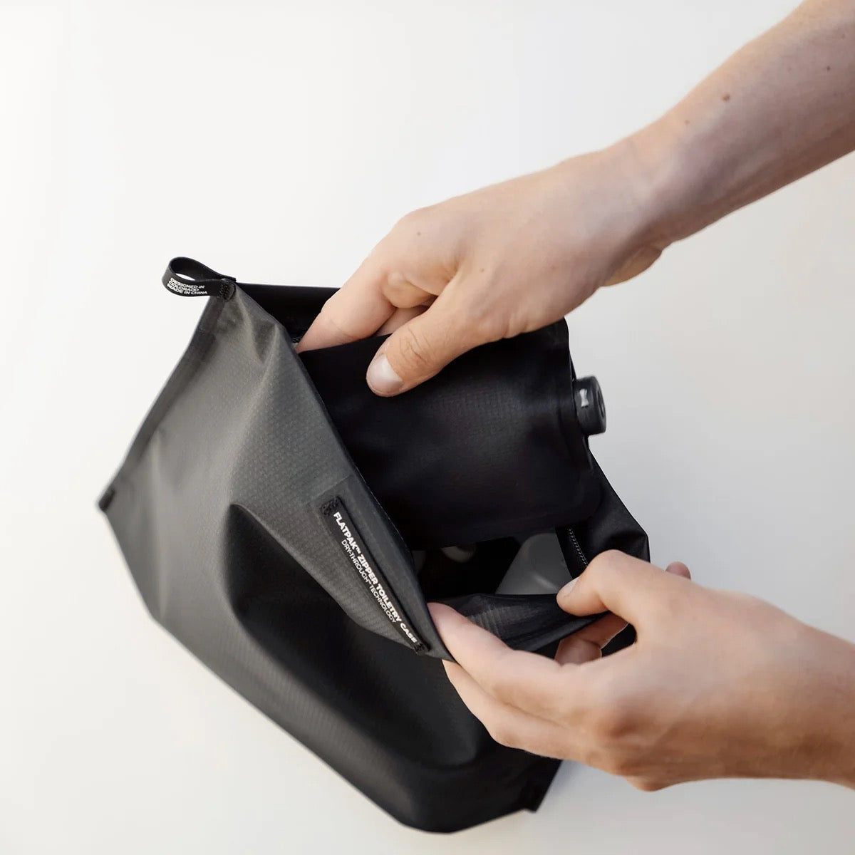 FlatPak Zipper Wash Bag (Charcoal)