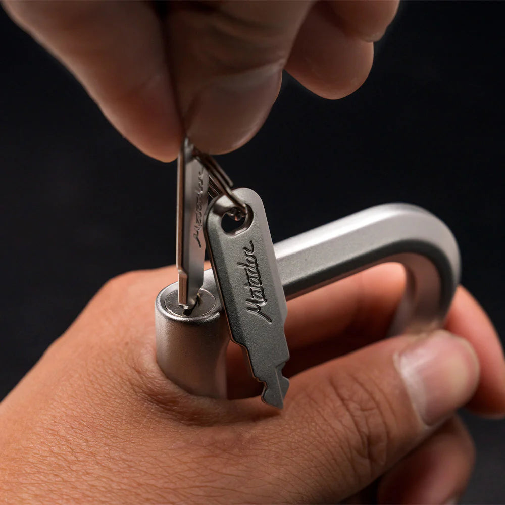 BetaLock Lockable Carabiner (Silver)