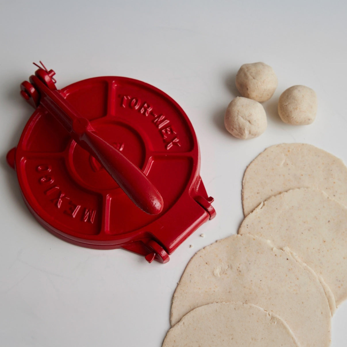 Cast-Iron Mexican Tortilla Press