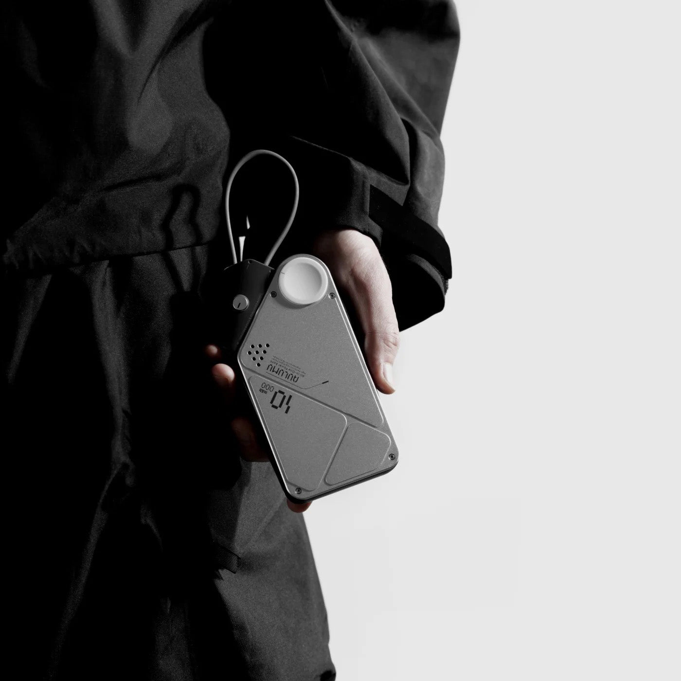 M10 Multi-Device Wireless Power Bank
