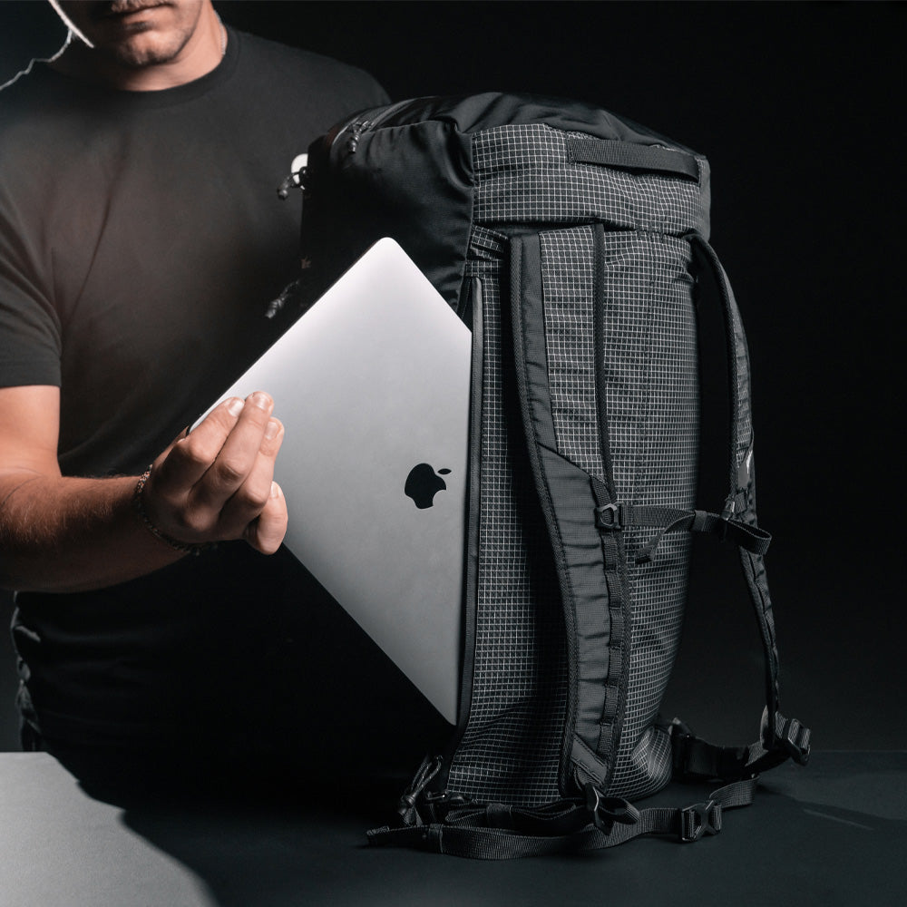 SEG45 Segmented Travel Pack