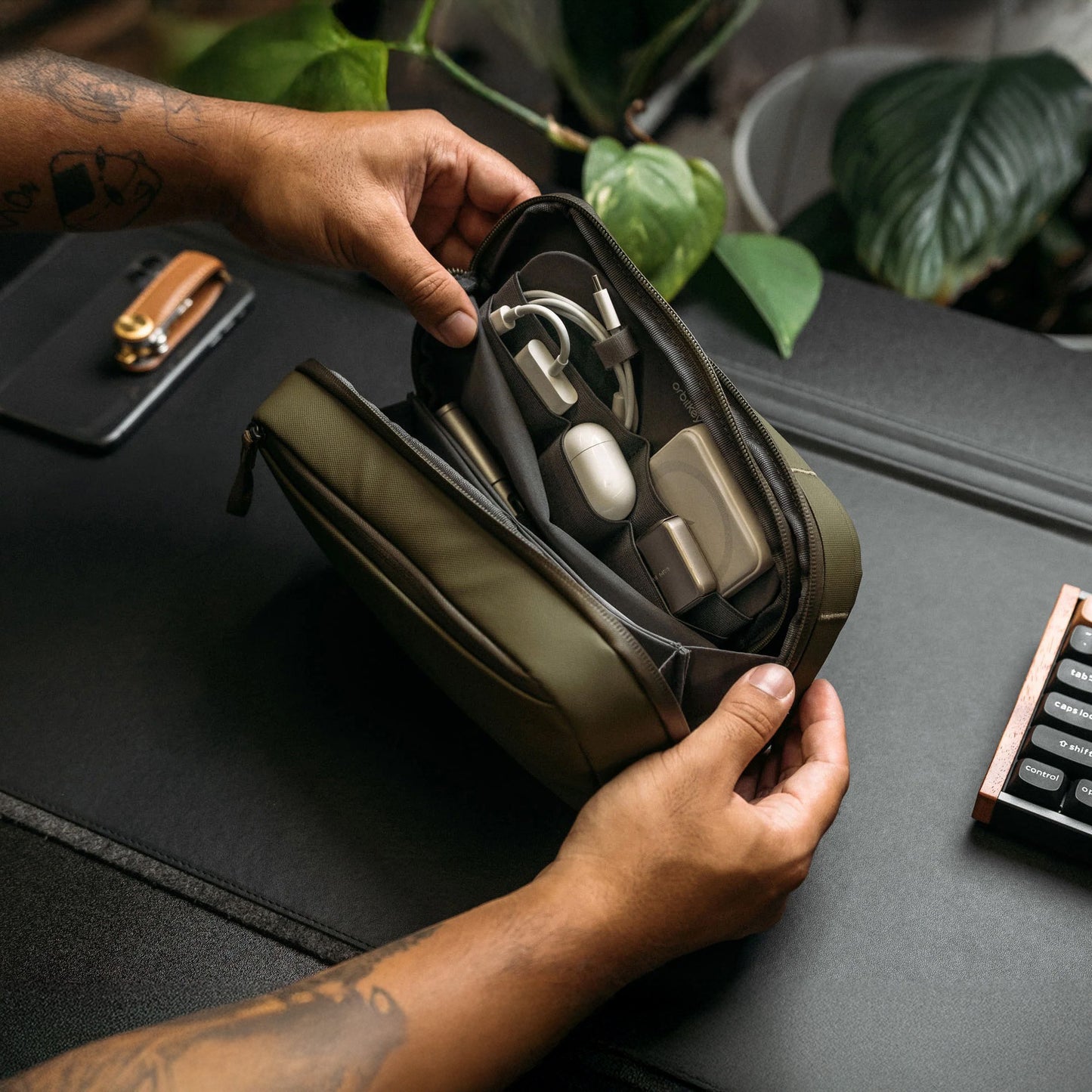 2-in-1 Tech Case (Olive)