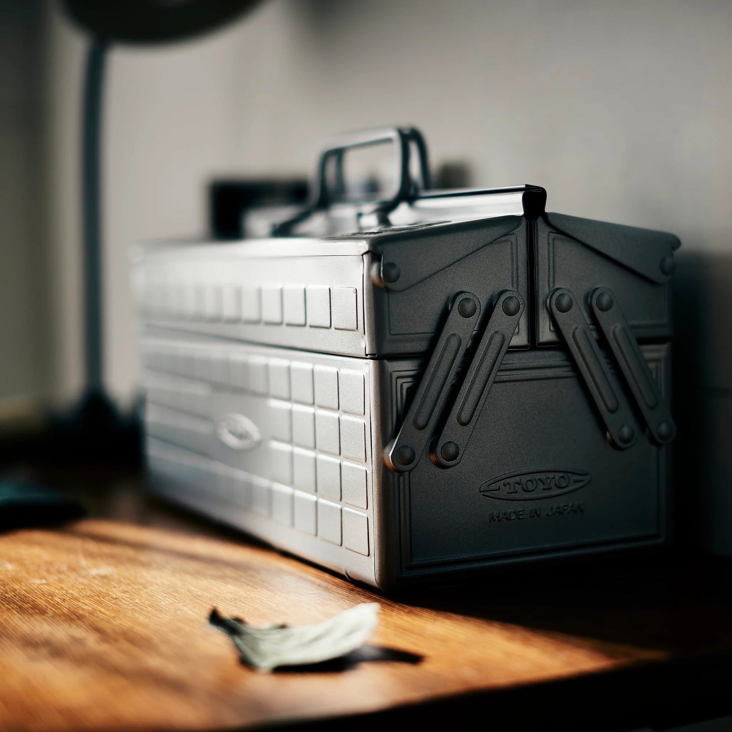 ST-350 Cantilevered Toolbox (Antique Green)