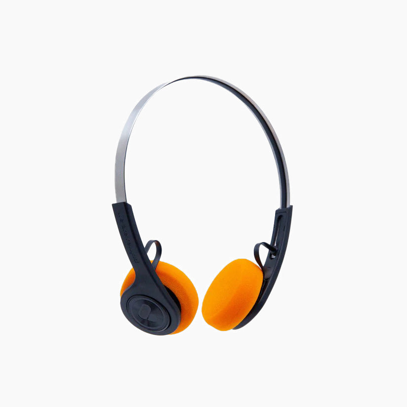 Bluetooth Cassette Player (Kurt) + Headphones