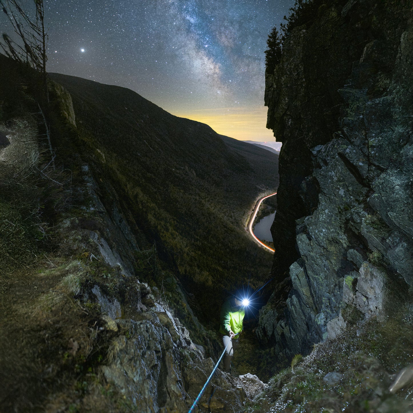 HL18R-T V2.0 Head Torch (Black)