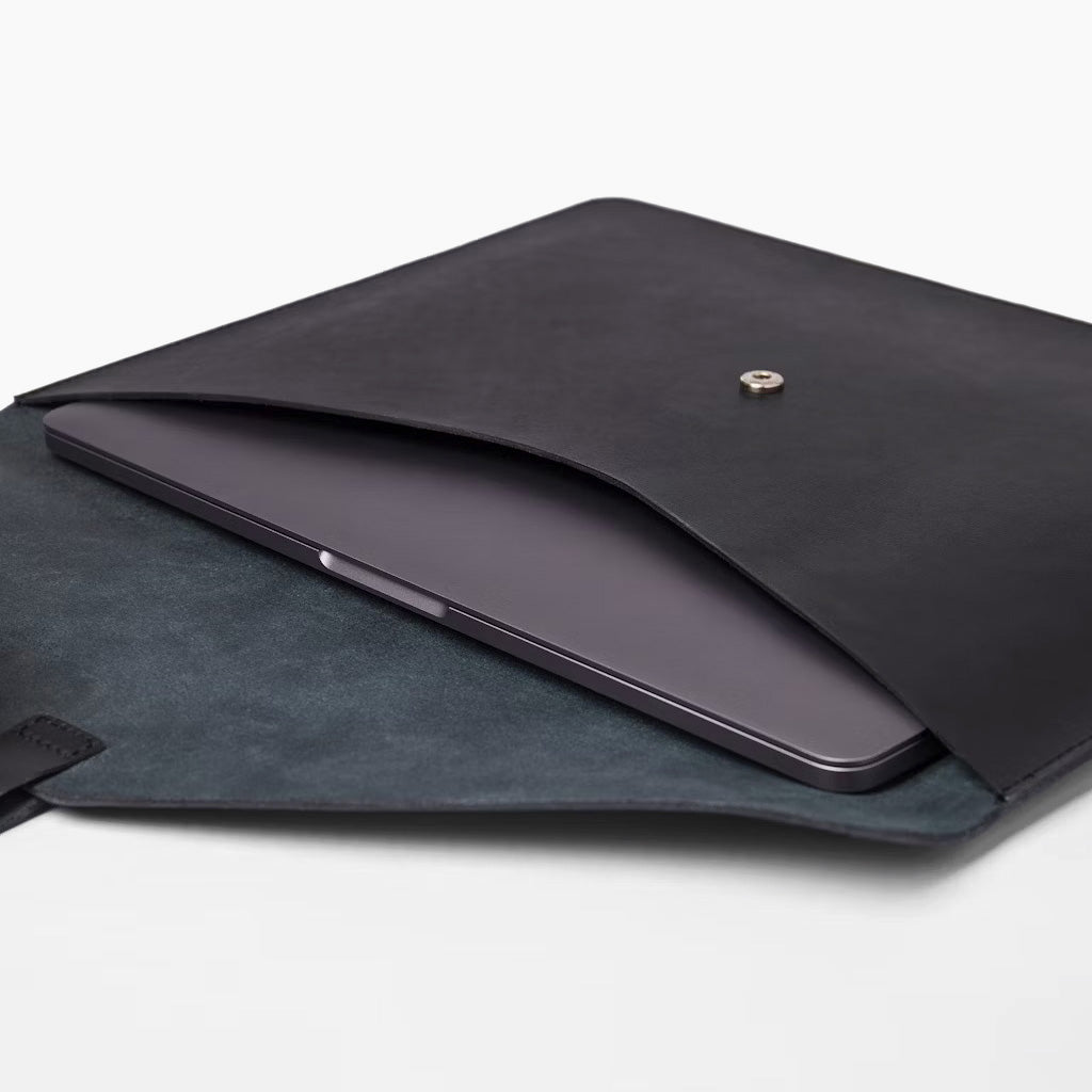 Gustav Leather Laptop Sleeve