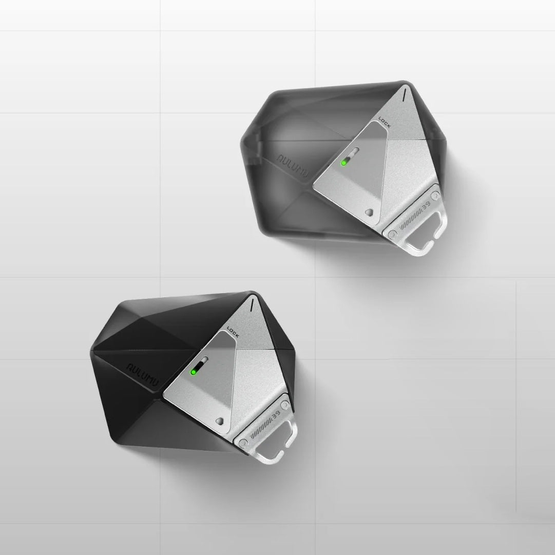 A39 Geometric AirPods Pro 3 Case (Black)