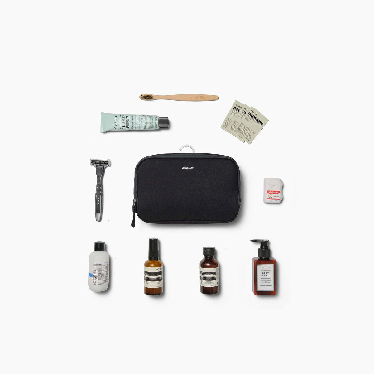 Hanging Toiletry Bag M (Black)