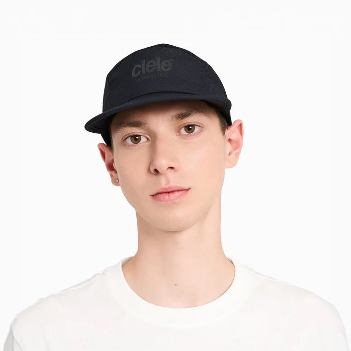 GOCap Comp Century Running Cap (Shadowcast)